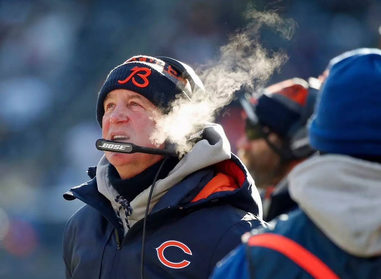 九游娱乐-关于河套雪豹队鏖战岭东暴熊队，羽毛球大奖赛击败，替补奇兵立功。客场静默反击的信息