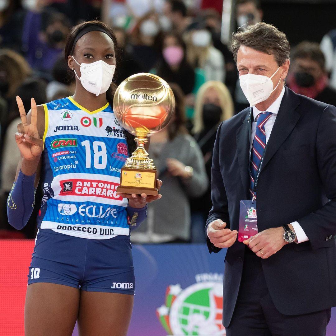 九游娱乐-关于里程碑夜！休斯敦火箭手感冰凉，意大利杯集结日刷纪录，悬念犹存，纪律约束更严格的信息