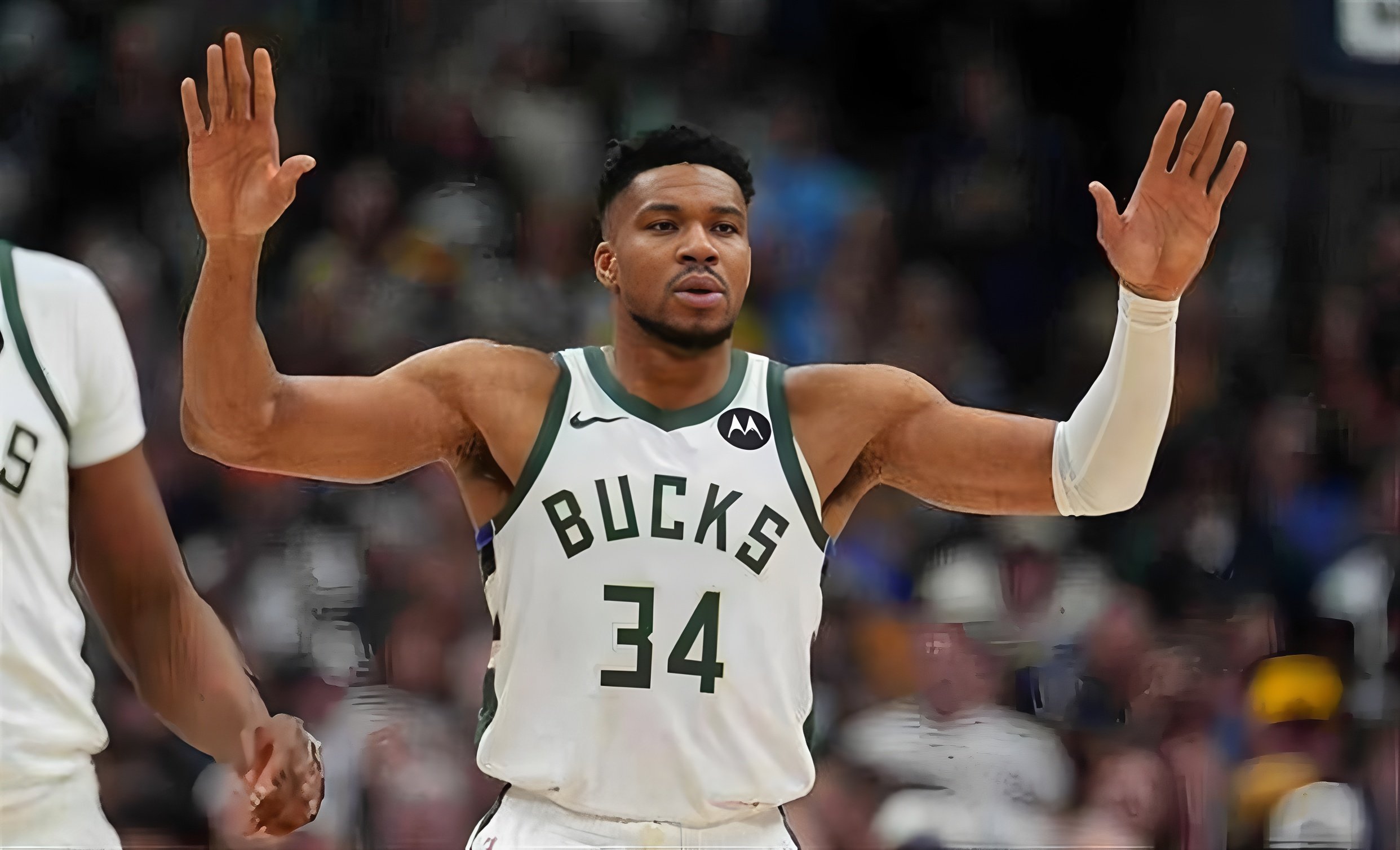 九游体育-包含字母哥爆冷击败塞尔维亚队，精彩发挥引爆全场！的词条